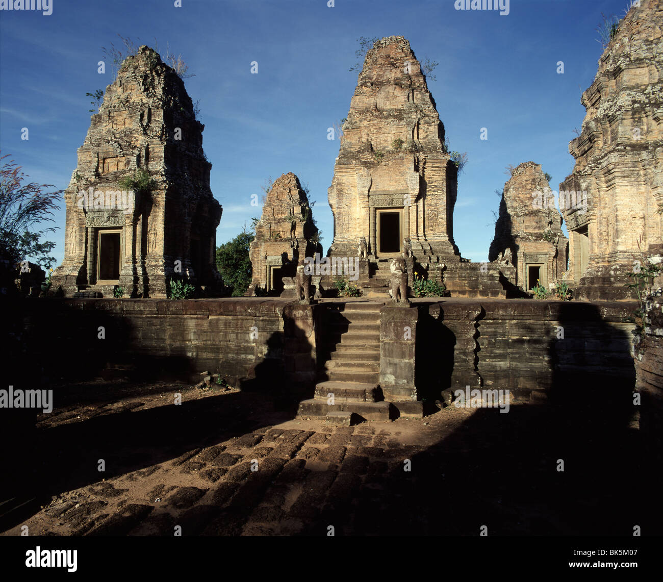 East Mebon, datant du milieu du 10ème siècle, Angkor, Site du patrimoine mondial de l'UNESCO, le Cambodge, l'Indochine Banque D'Images