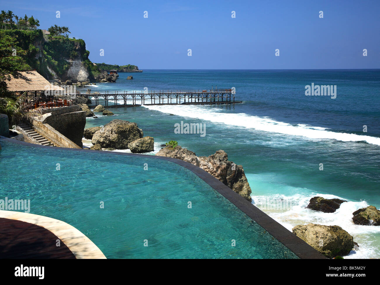 Piscine Falaise à Ayana Resort And Spa Anciennement The Ritz