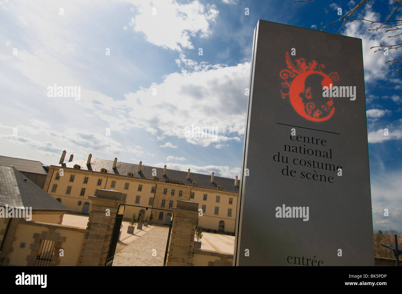 Musée du costume de Moulins. Allier. La France Photo Stock Alamy
