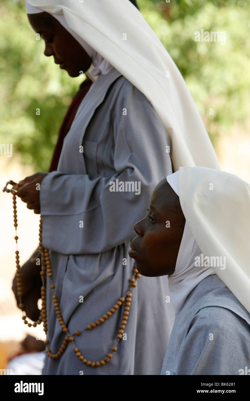 La prière des moniales, Popenguine, Thiès, Sénégal, Afrique de l'Ouest, l'Afrique Banque D'Images