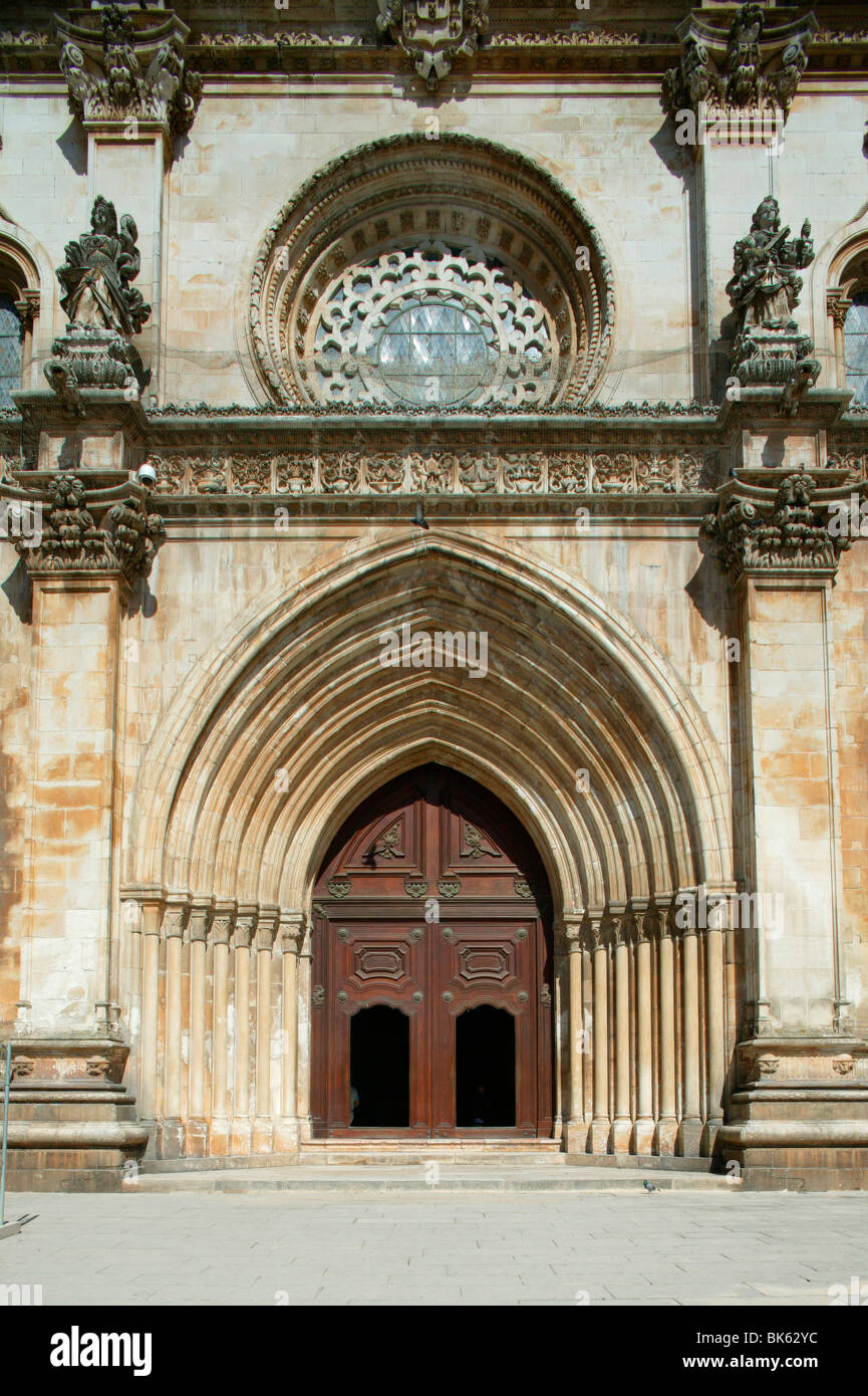 La porte de l'abbaye de Santa Maria, Alcobaca, UNESCO World Heritage Site, Estremadura, Portugal, Europe Banque D'Images