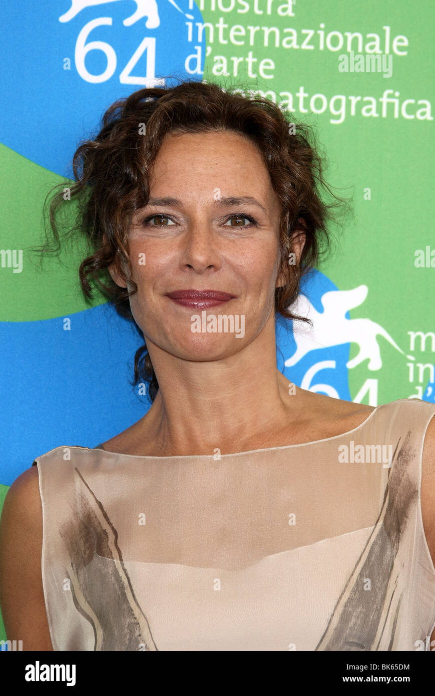 VALERIA CAVALLI LA FILLE COUPéE EN DEUX UNE SÉANCE DE 64ème FESTIVAL DU FILM DE VENISE LIDO Venise ITALIE 02 Septembre 2007 Banque D'Images