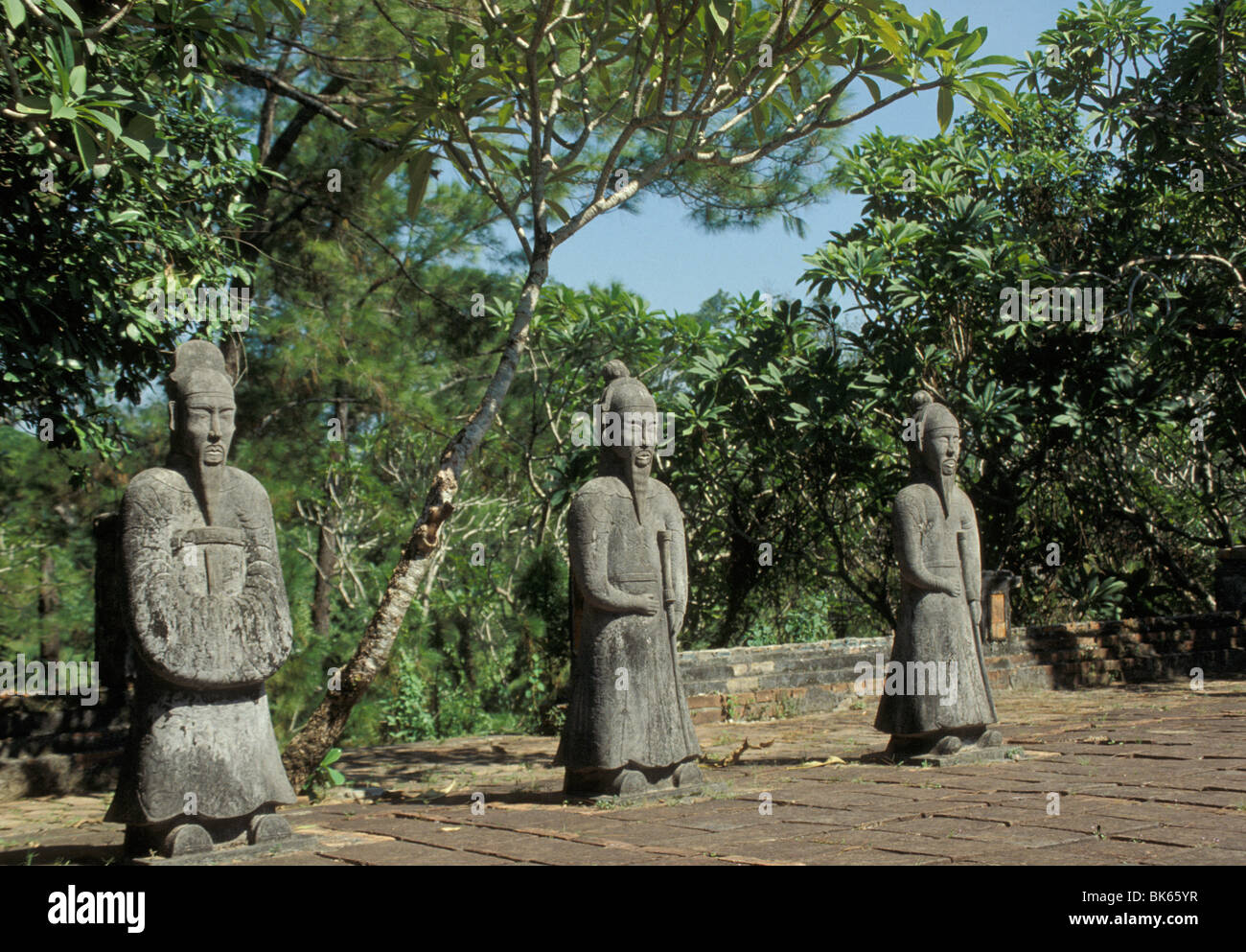 Statues at Royal mausolées, Hue, Vietnam, Indochine, Asie du Sud-Est, l'Asie Banque D'Images