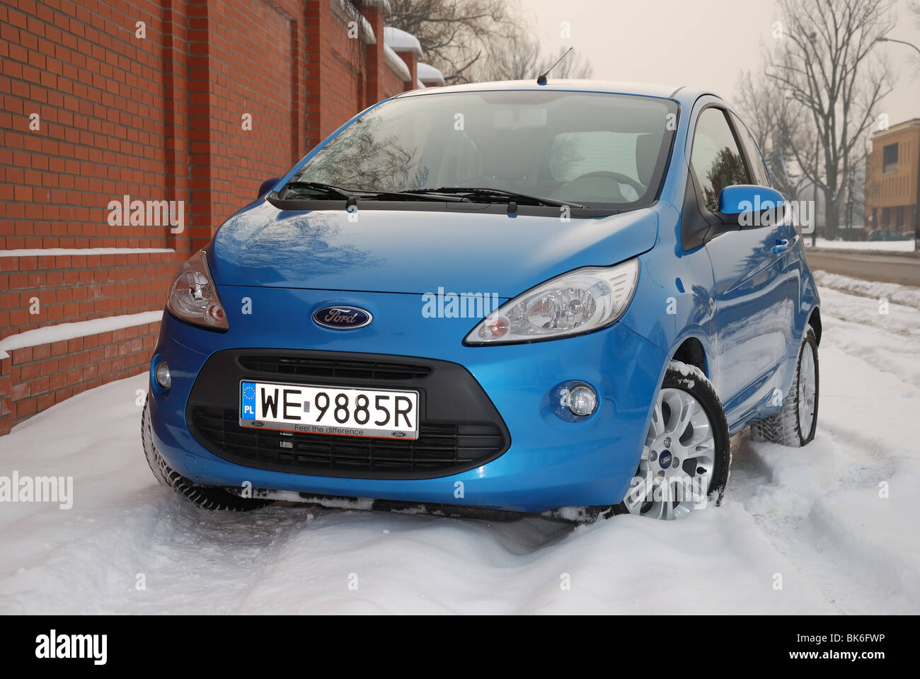 Ford Ka 1.3 TDCi - 2008 - bleu métallique - trois portes (3D) - Français berline citadine, un segment - sur place, l'hiver Banque D'Images