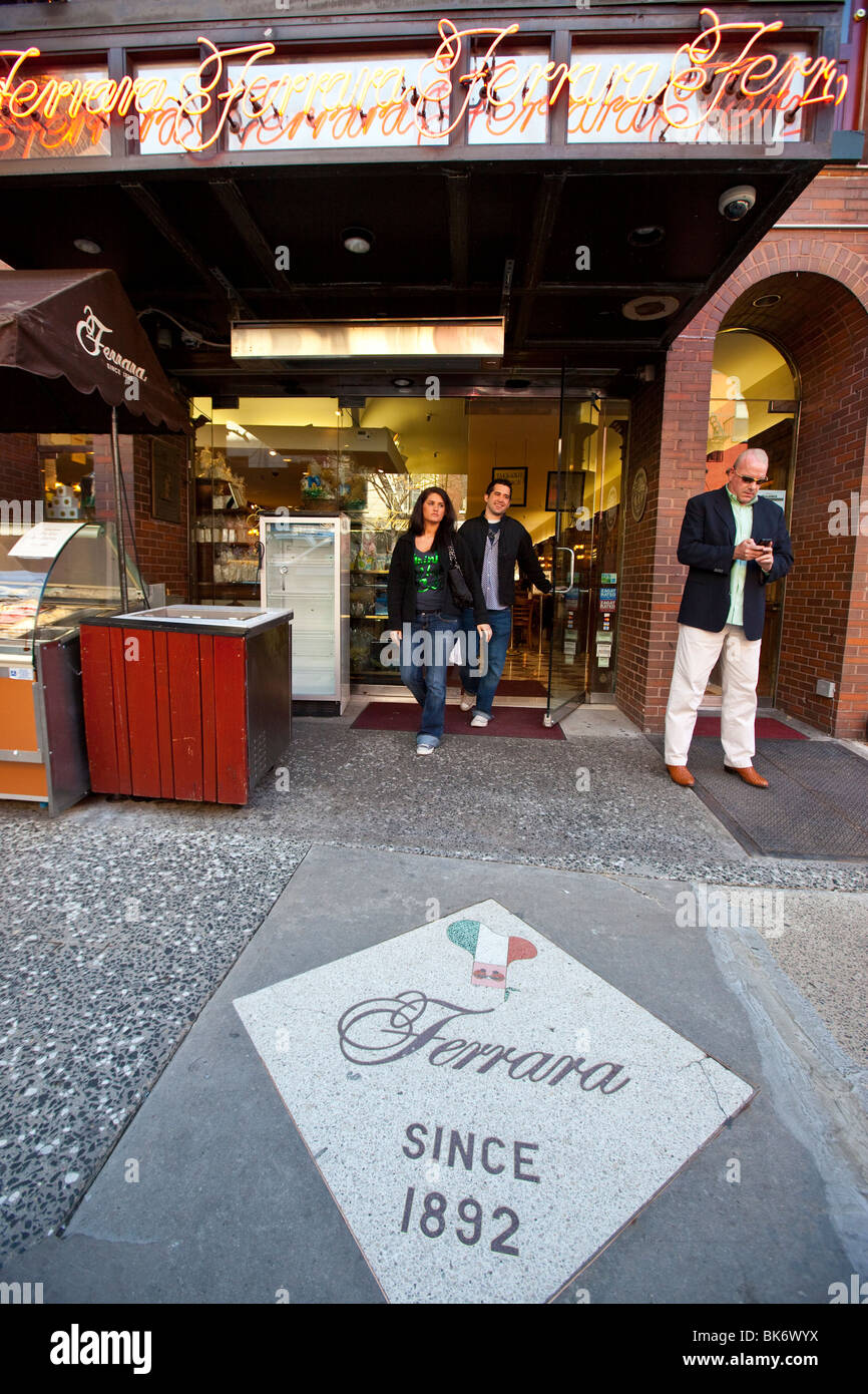 Ferrara Italian Bakery dans Little Italy, New York City Banque D'Images