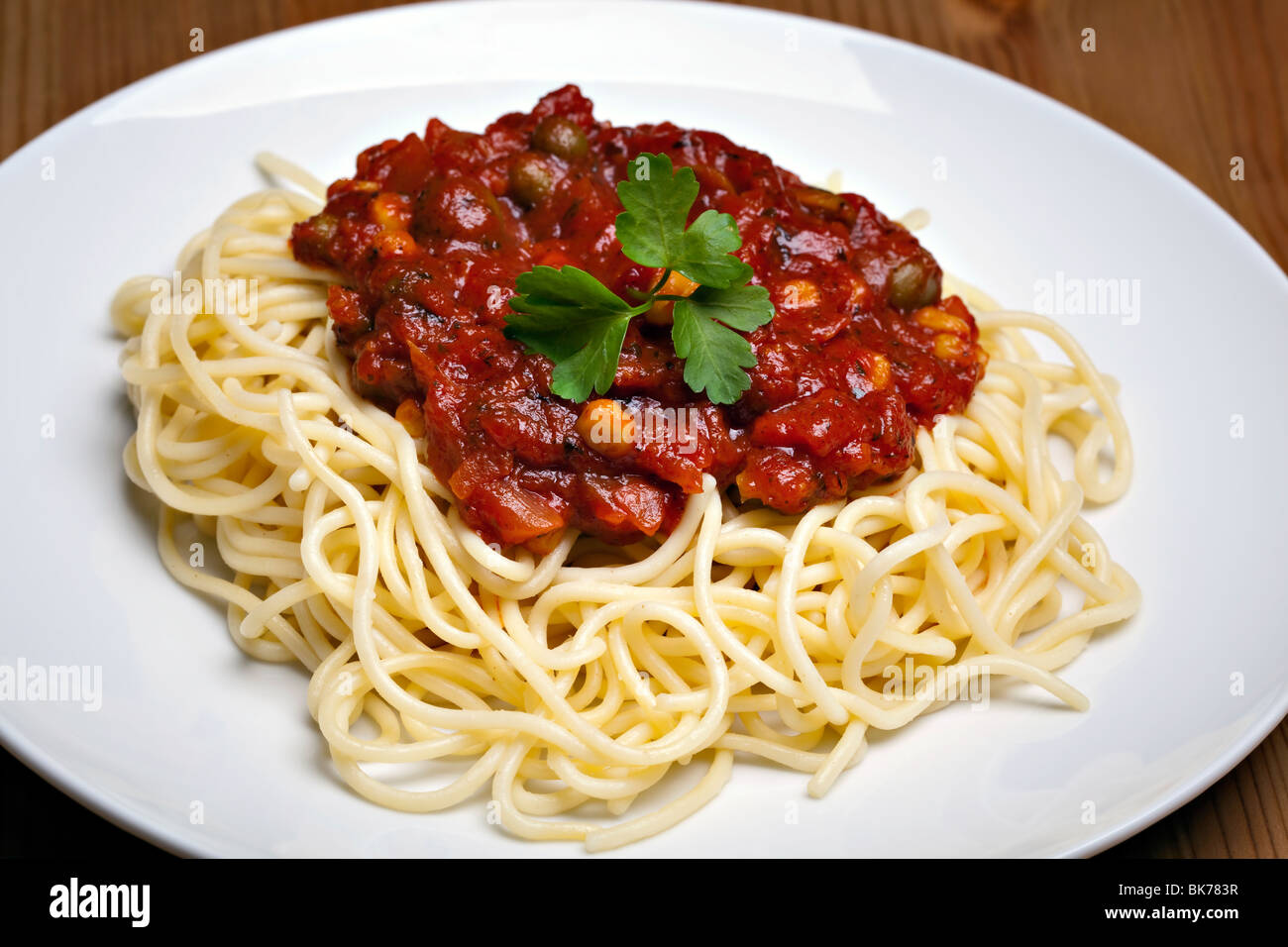 Spaghettis à la bolognaise, des plats italiens traditionnels Banque D'Images