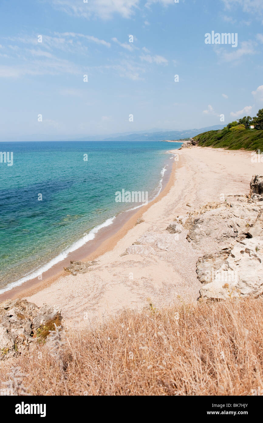 Vide tranquille belle côte de la Grèce avec horizon Banque D'Images