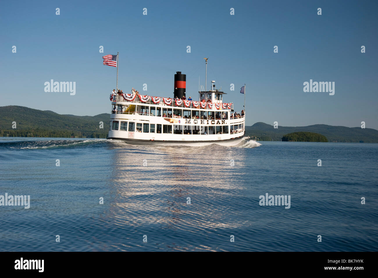 Mohican, le bateau une excursion touristique en direction de l'île Dome sur le lac George, l'État de New York USA Banque D'Images