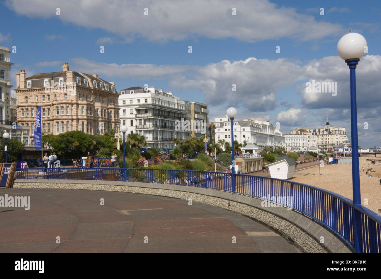Le front de mer de Eastbourne, East Sussex, Angleterre, Royaume-Uni, Europe Banque D'Images