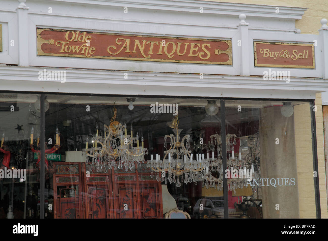 Alexandria Virginia,Old Town,King Street,quartier historique,boutique,shopping shopper shoppers magasins marché marchés achats vendre, et Banque D'Images