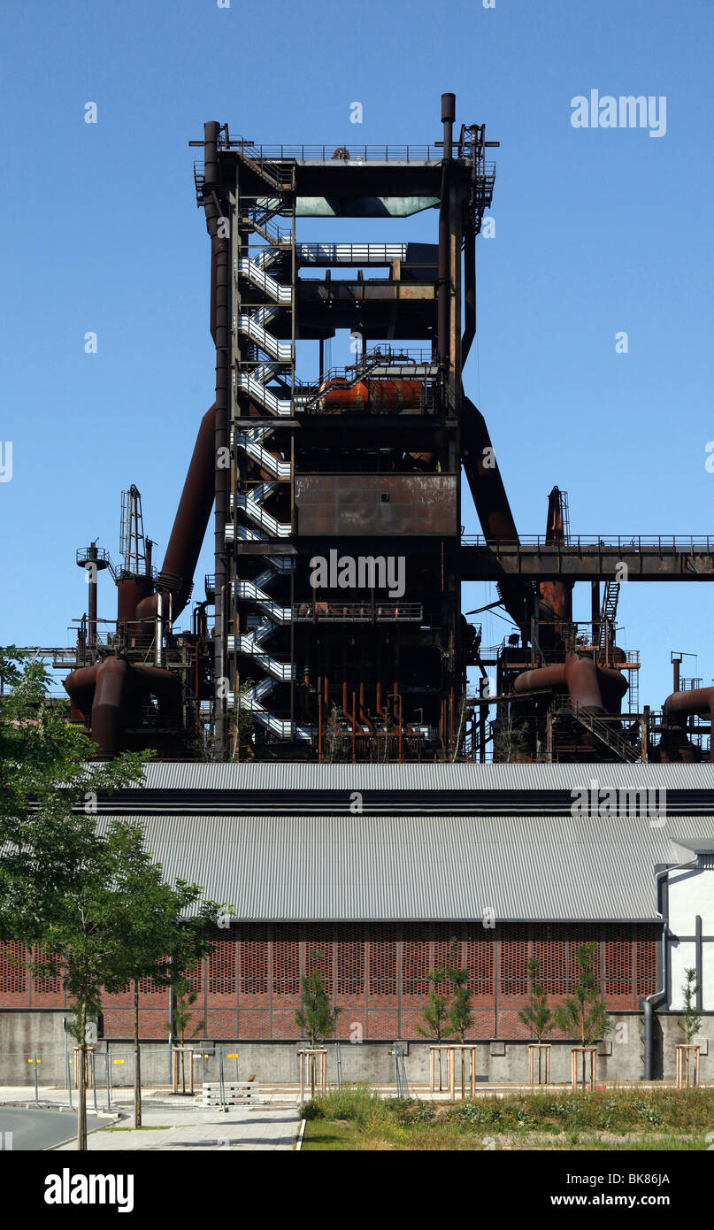 Les hauts fourneaux de l'ex-smelledery Phoenix West, aujourd'hui partie d'une entreprise et de parcs technologiques, Horde, Dortmund, Rhénanie-n Banque D'Images