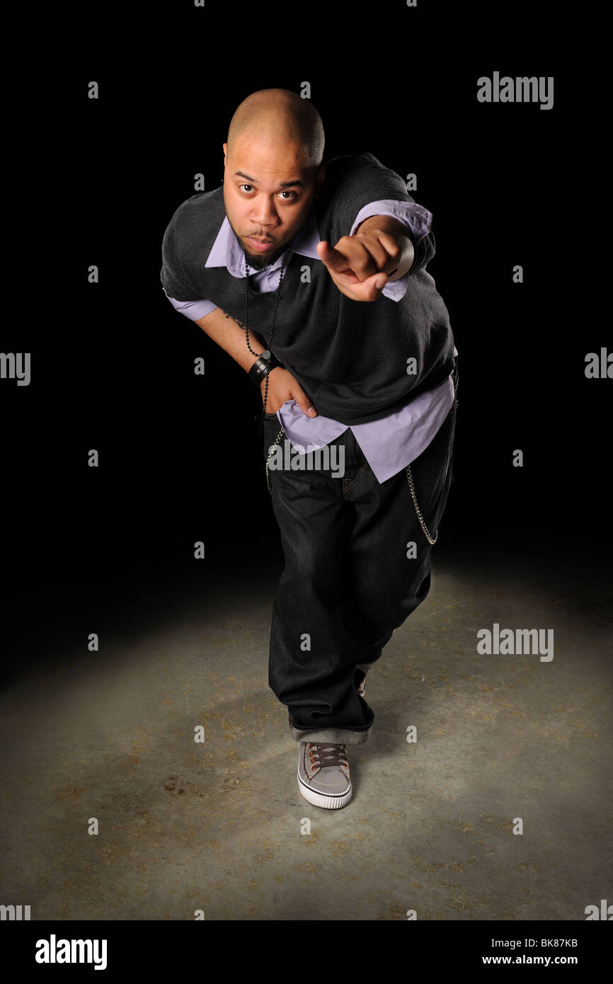 African American man dancing hip hop Banque D'Images