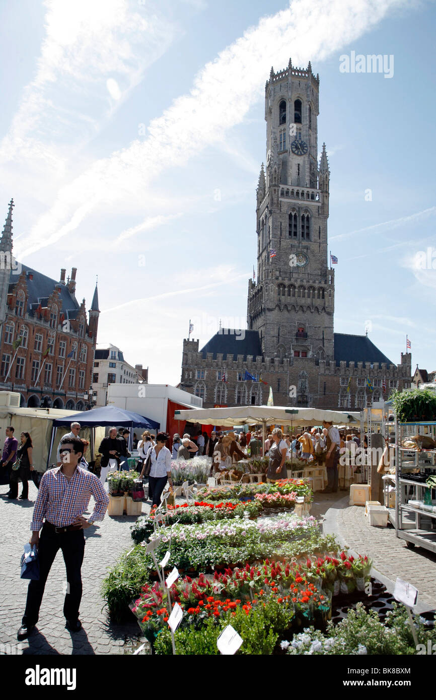 Belford du beffroi de la place du marché de Bruges, Flandre, Belgique, Europe Banque D'Images