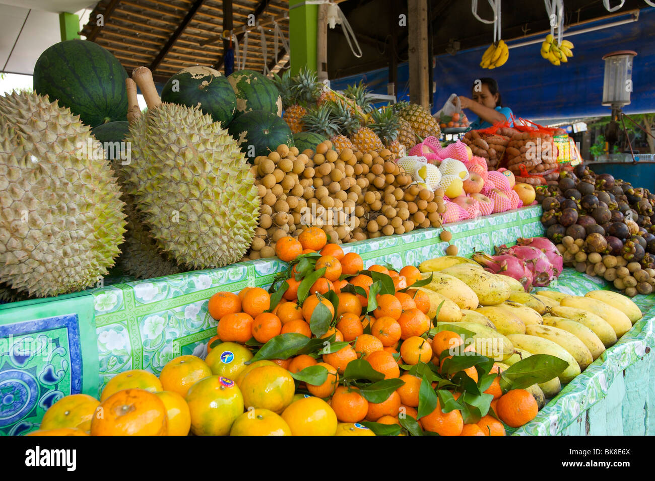 Stand de fruits sur la plage de Lamai, l'île de Ko Samui, Thaïlande, Asie Banque D'Images