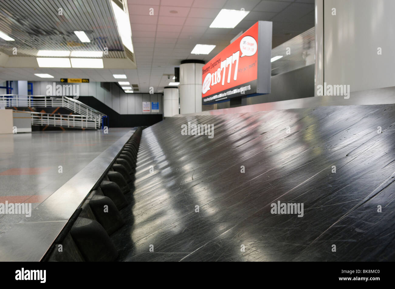 Bagages vides/carrousel à bagages à l'aéroport Banque D'Images
