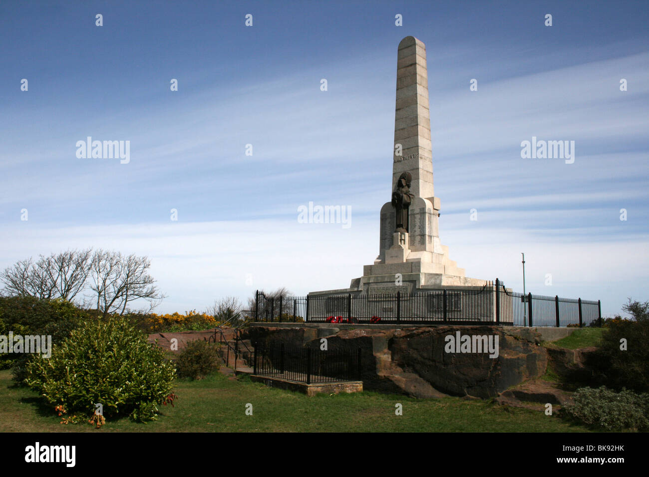 West Kirby et Hoylake War Memorial sur la colline, l'Caldy Wirral, UK Banque D'Images