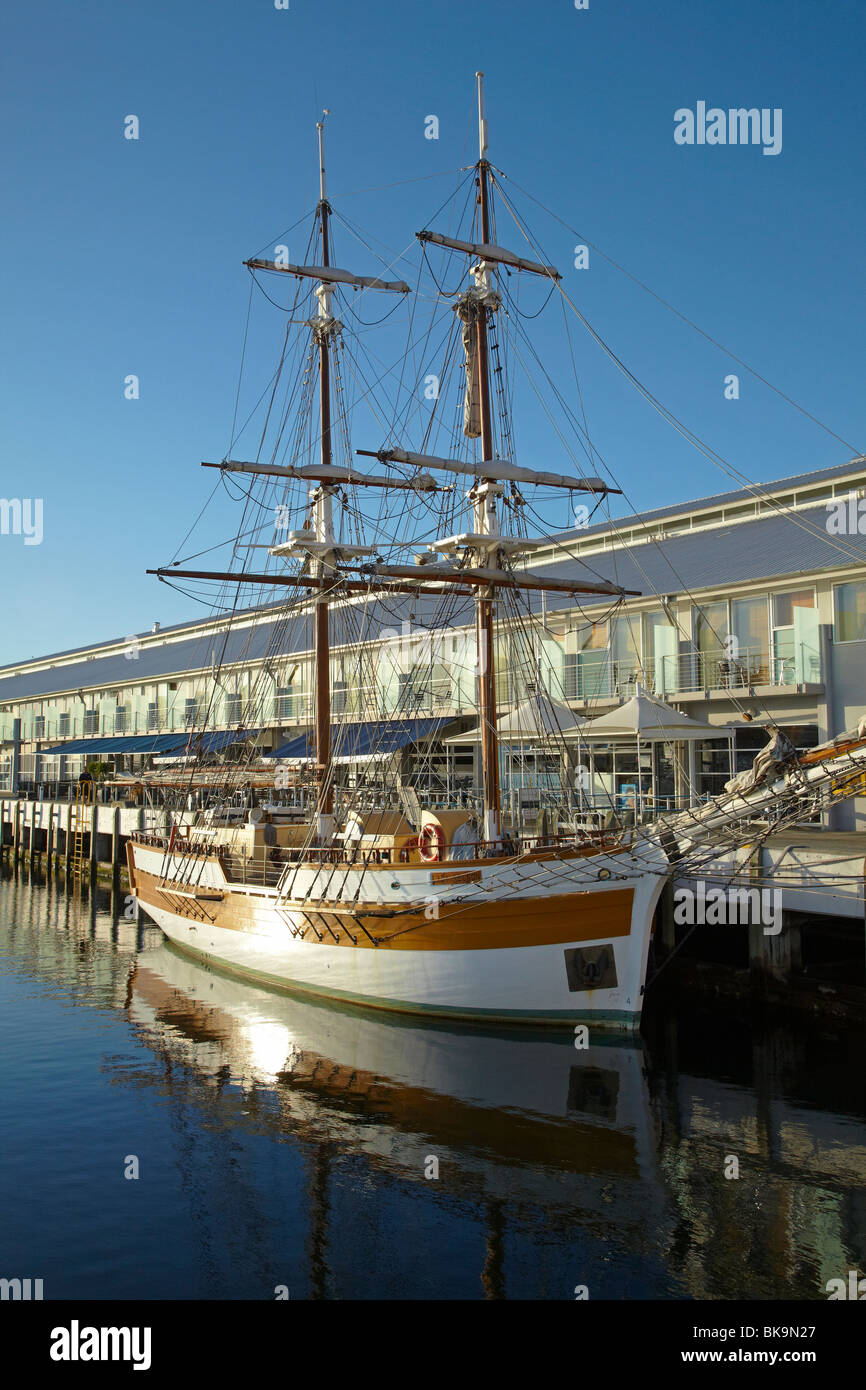 Grand voilier Lady Nelson, Elizabeth Street Pier, Front de Hobart, Tasmanie, Australie Banque D'Images