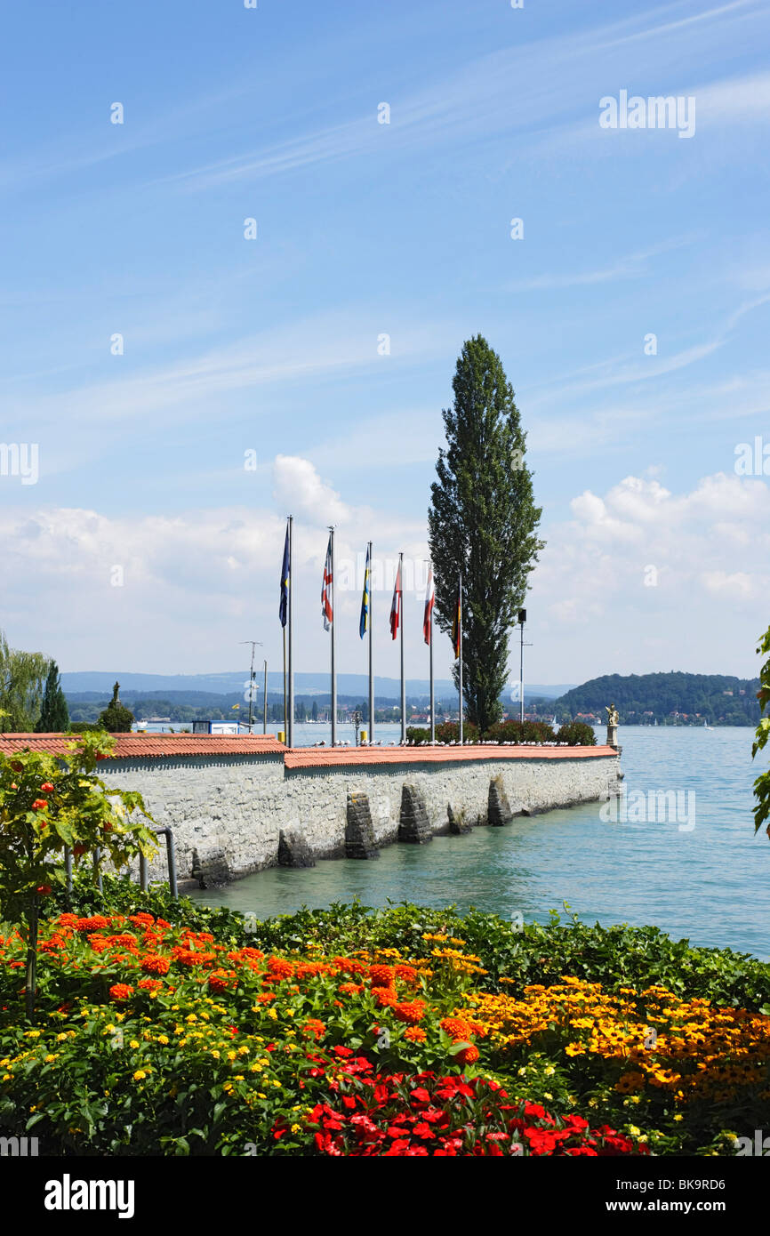 Une partie de l'île de Mainau, Baden-Wurttemberg, Allemagne Banque D'Images Une partie de l'île de Mainau, Baden-Wurttemberg, Allemagne Banque D'Images