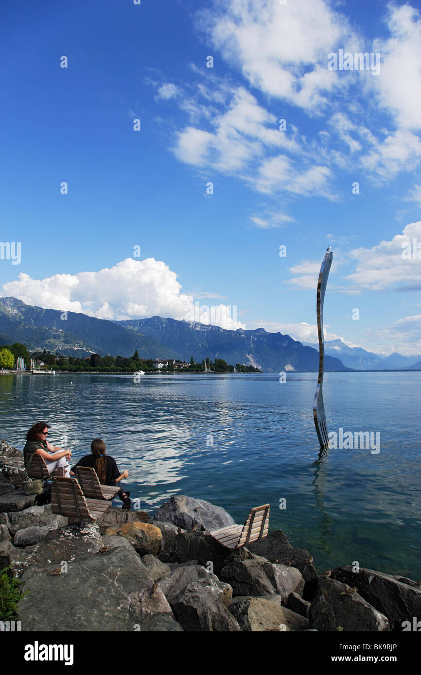 Fourchette géante sculpture dans le lac de Genève, Vevey, Canton de Vaud,  Suisse Photo Stock - Alamy