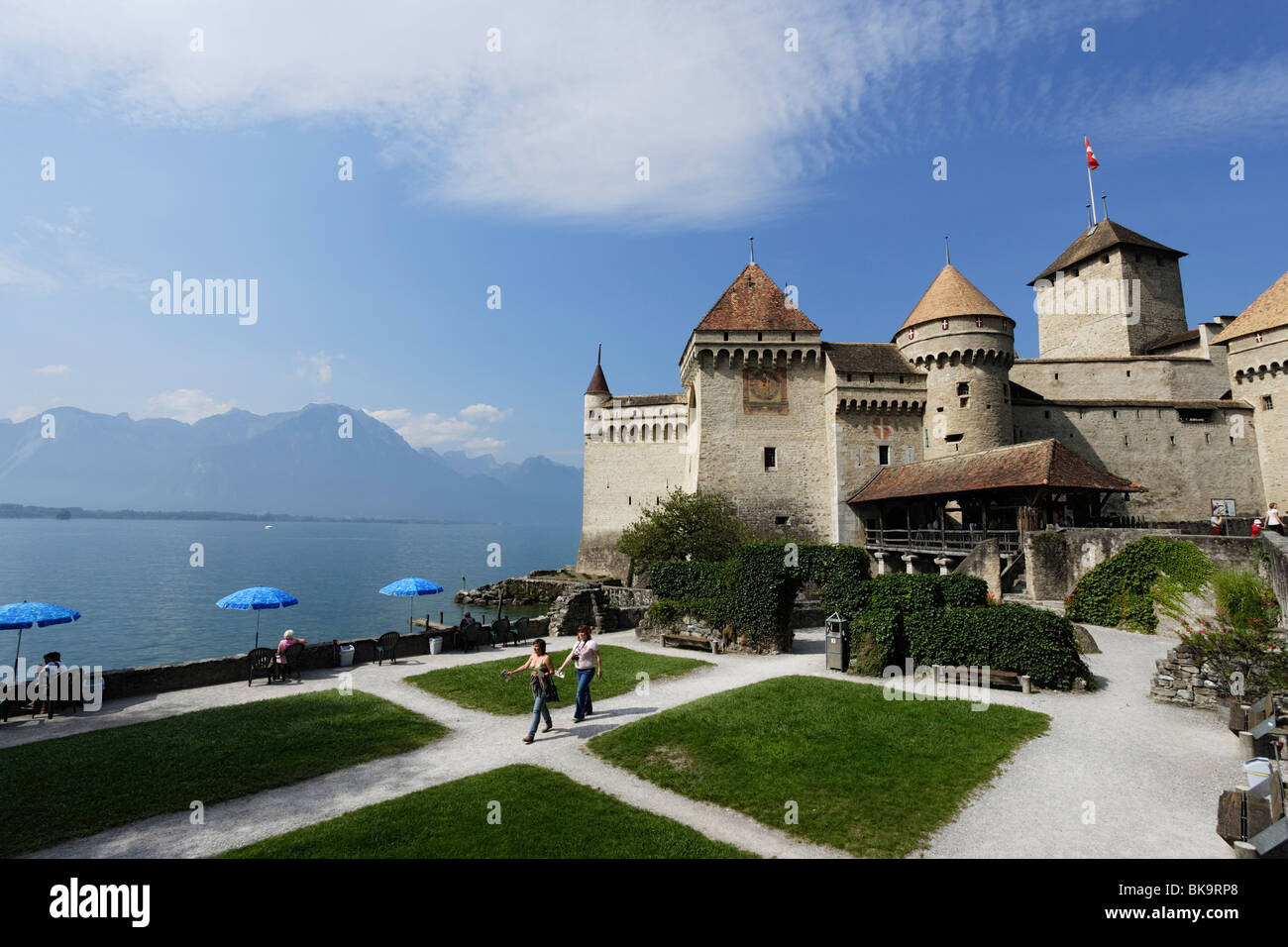 Le Château de Chillon au bord du lac de Genève, Veytaux, Vaud, Suisse Banque D'Images
