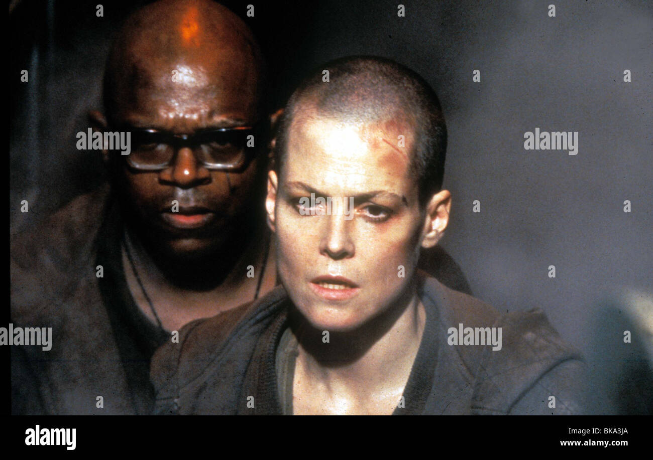 ALIEN 3 (1992) CHARLES DUTTON, Sigourney Weaver AL3 087 Banque D'Images