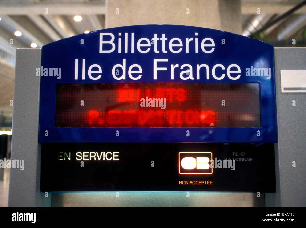 Machine automatique de billets, billetterie, gare, ci-dessous, Charles de Gaulle, Paris, Ile-de-France, France, Europe Banque D'Images