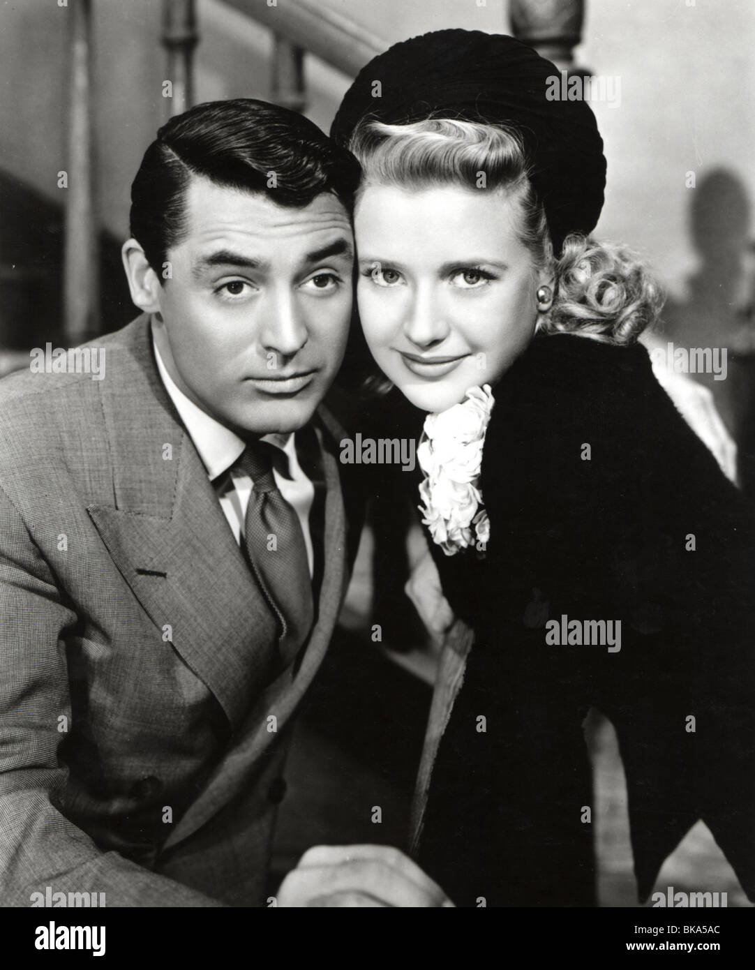 ARSENIC et VIEILLES DENTELLES (1944) Cary Grant, PRISCILLA LANE AOL 007P Banque D'Images