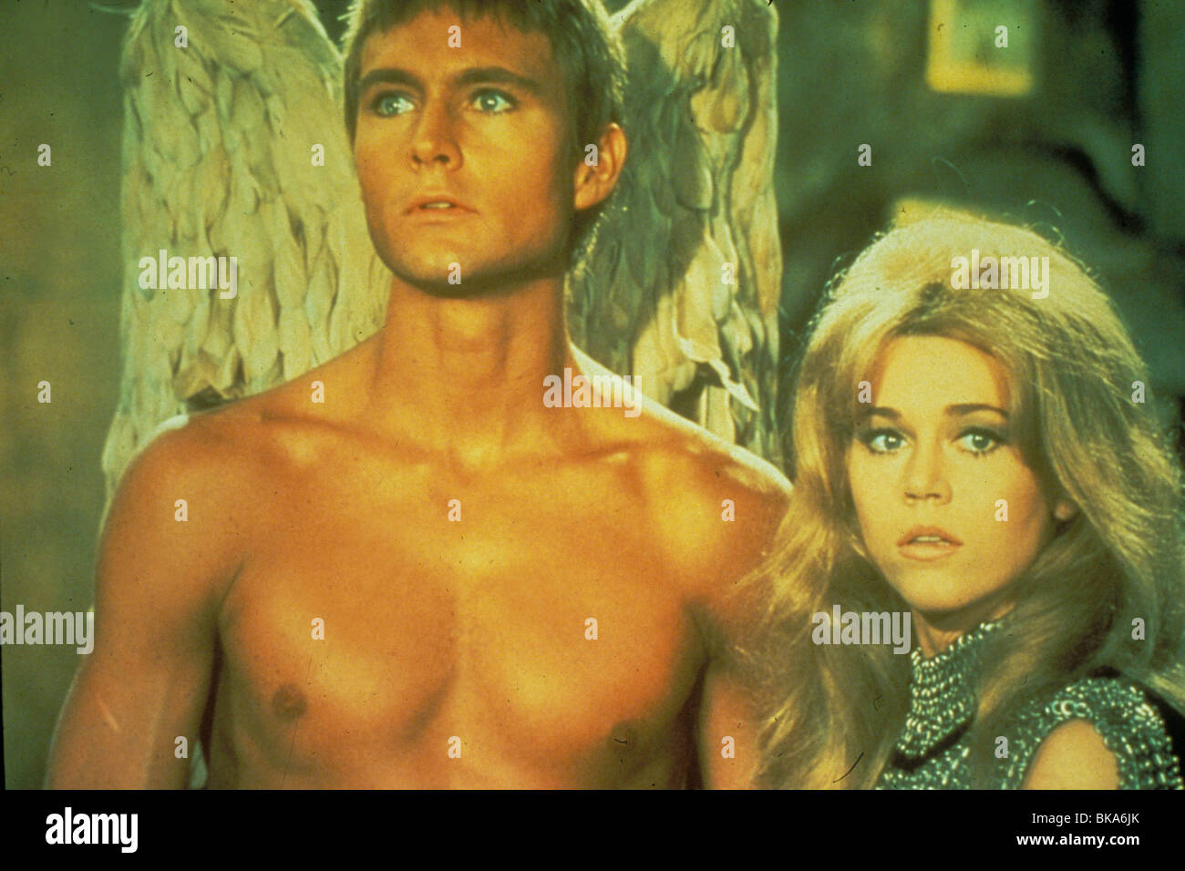BARBARELLA (1967) JOHN PHILLIP LAW, PYGAR, Jane Fonda, BARBARELLA BRB 026 Banque D'Images