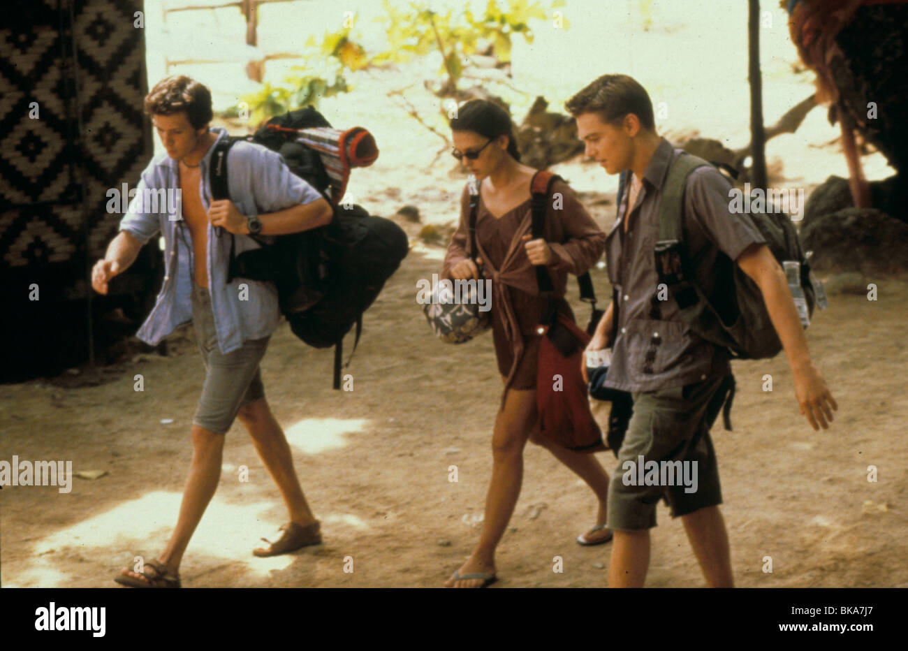 Virginie Ledoyen Et Leonardo Dicaprio La plage (2000) Guillaume Canet, Virginie Ledoyen, leonardo dicaprio BECH  019 Photo Stock - Alamy