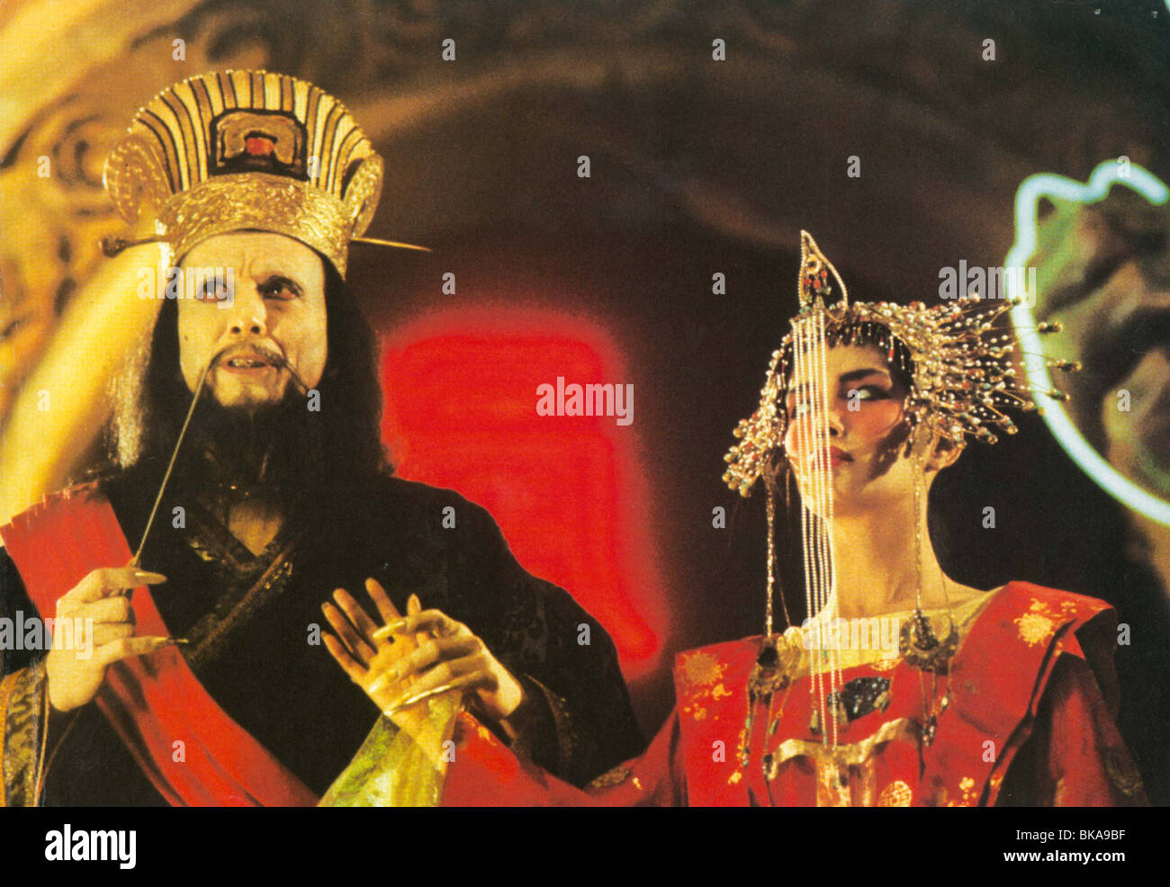 BIG TROUBLE IN LITTLE CHINA (1986) JAMES HONG, SUZEE PAI BTCA FOH 005 Banque D'Images