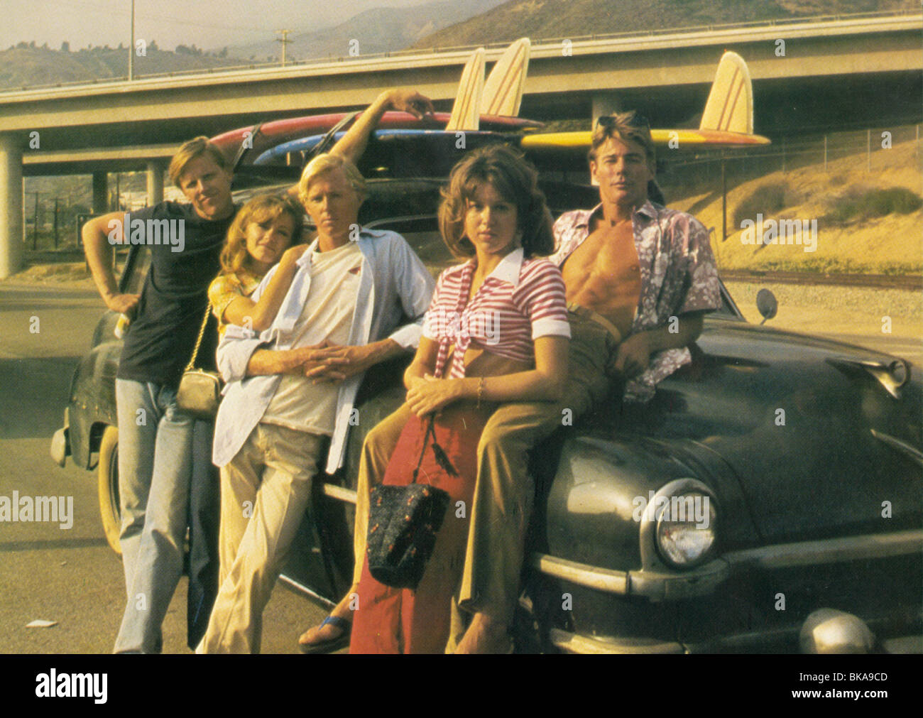 BIG MERCREDI (1978) GARY BUSEY, PATTI D'EMPIRE, WILLIAM KATT, Lee Purcell, JAN-MICHAEL VINCENT BWDY 003CP Banque D'Images