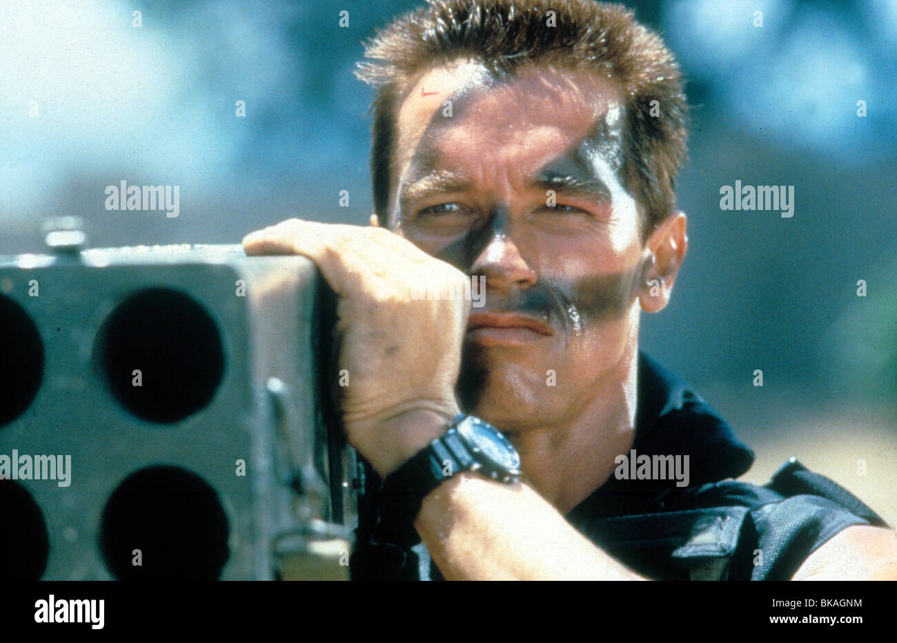 COMMANDO (1985) Arnold Schwarzenegger CMD 005 Banque D'Images