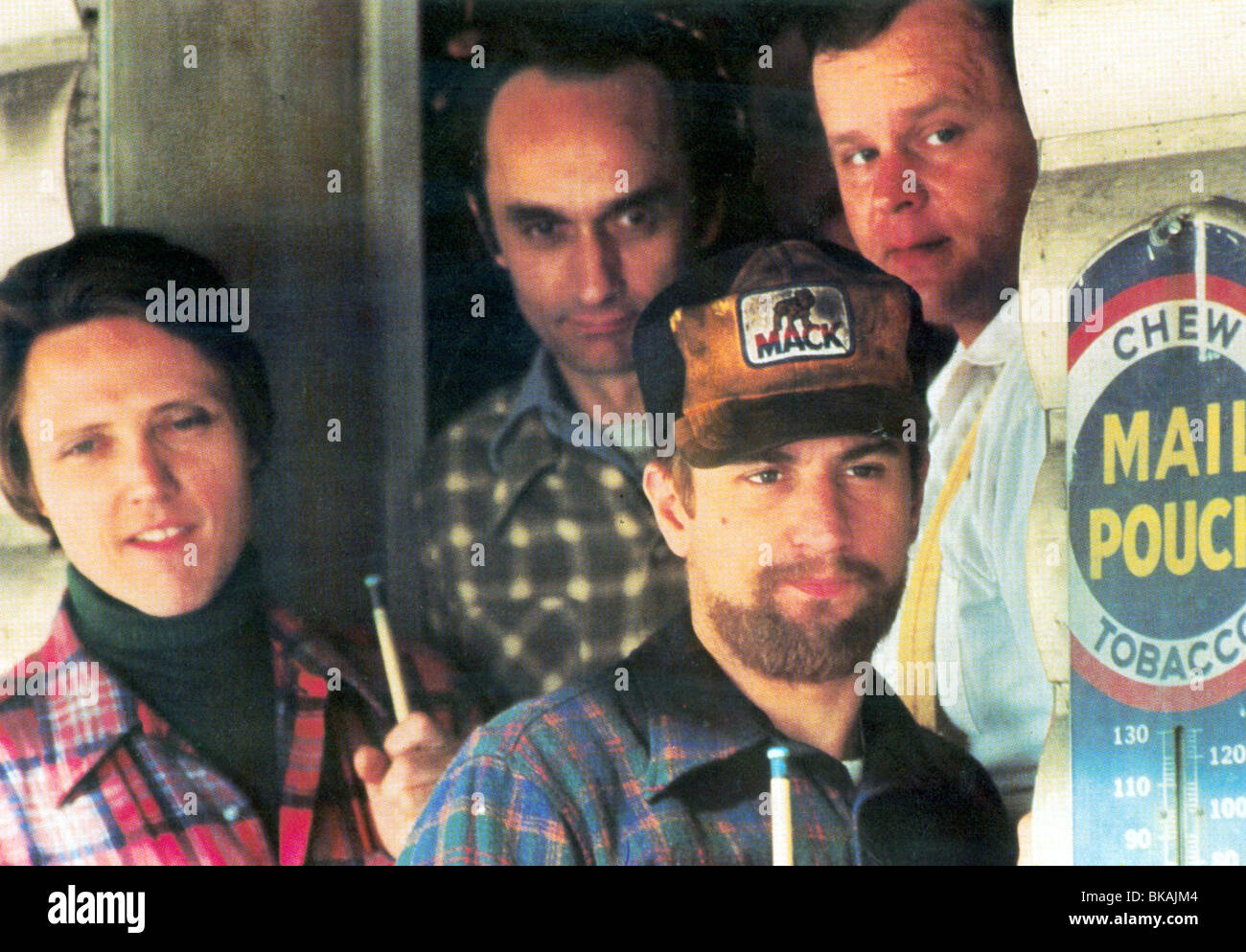 Le Deer Hunter (1978), Christopher Walken, JOHN CAZALE, Robert De Niro, GEORGE DZUNDZA FOH 007DRH Banque D'Images