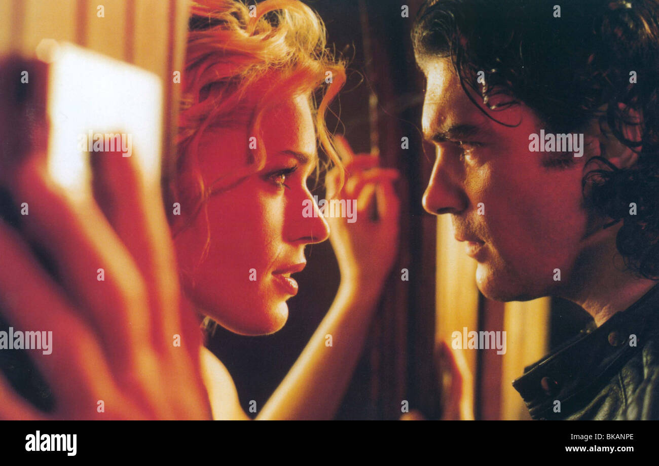 FEMME FATALE (2002) REBECCA ROMIJN-STAMOS, ANTONIO BANDERAS FMFT 007FOH MOVIESTORE COLLECTION LTD Banque D'Images