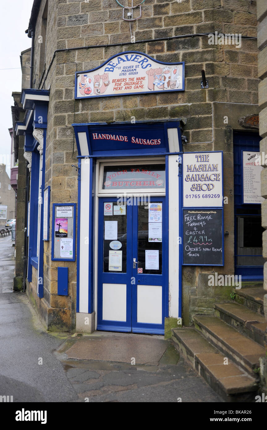 Les bouchers et les castors boutique saucisse décideurs dans le village de Masham dans le Yorkshire Dales UK Banque D'Images