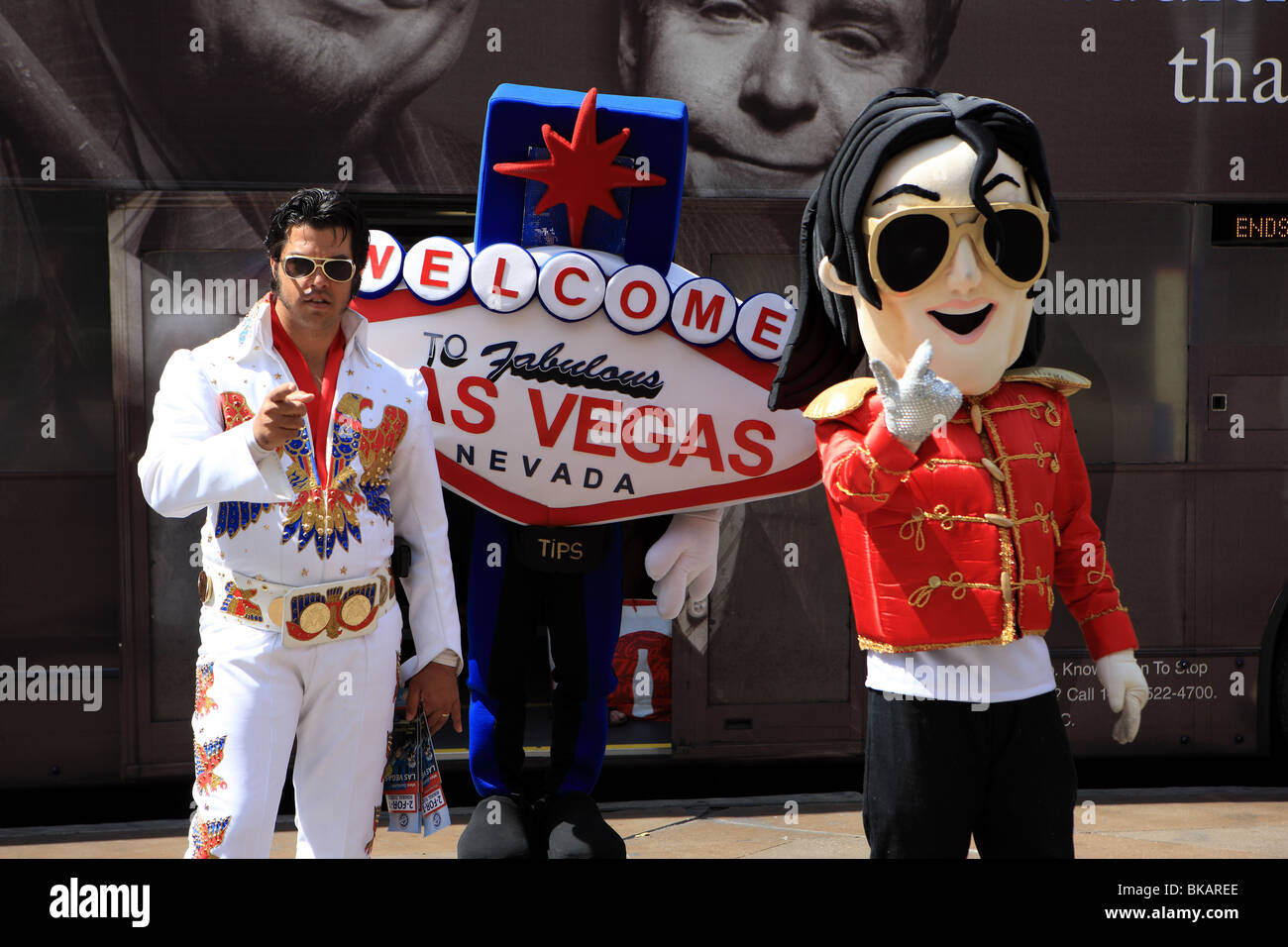Strip de Las Vegas avec Elvis et Michael Jackson personnages Banque D'Images