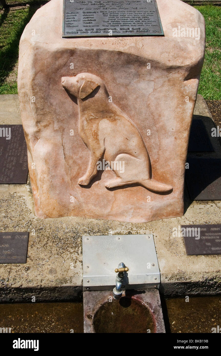 Mémorial à la guerre de l'autre des chiens renifleurs à Mooloolaba, Queensland, Australie Banque D'Images