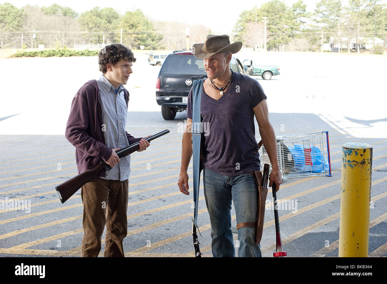 Zombieland Année : 2009 Réalisateur : Ruben Fleischer Jesse Eisenberg, Woody Harrelson Banque D'Images