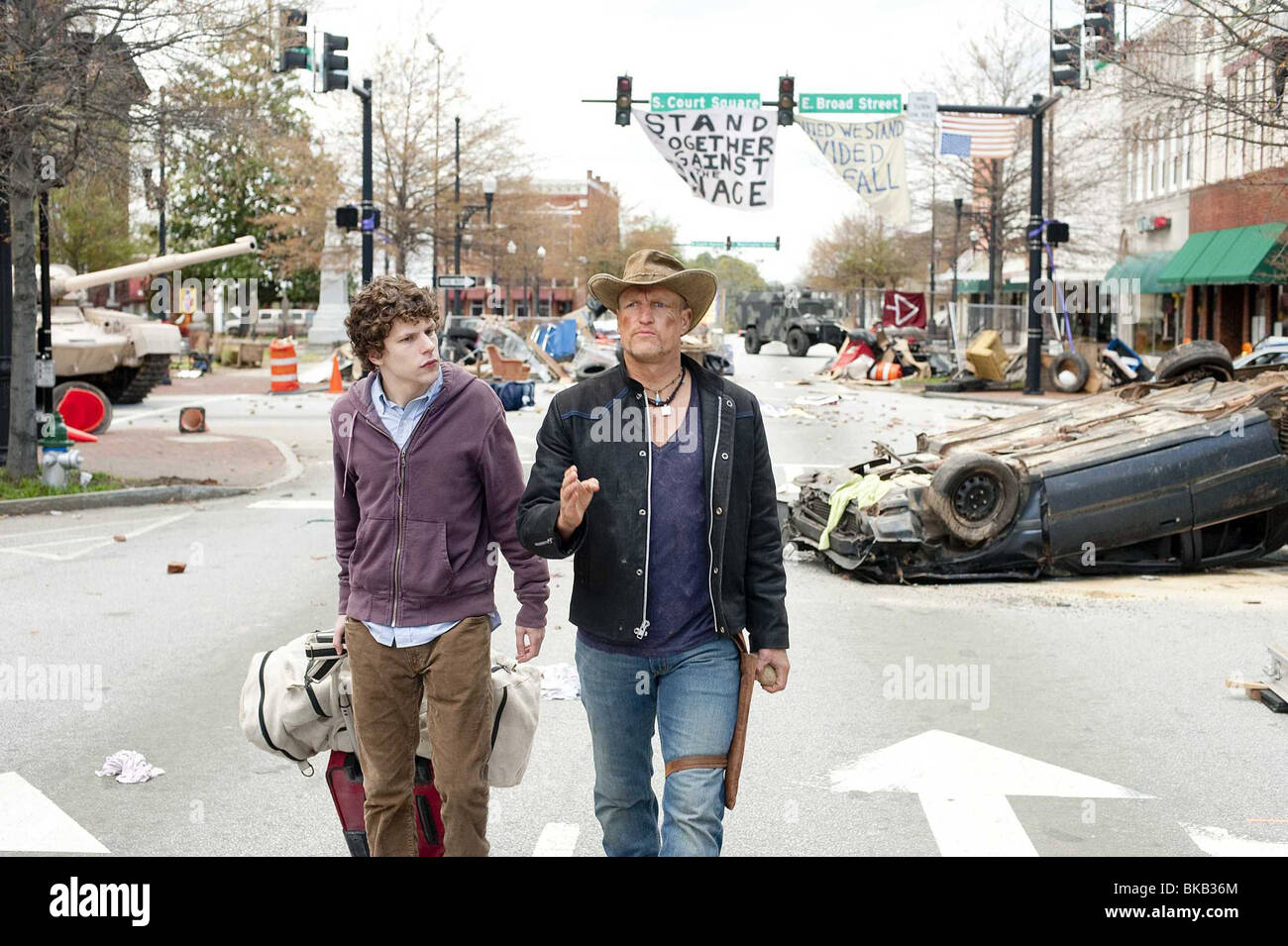Zombieland Année : 2009 Réalisateur : Ruben Fleischer Jesse Eisenberg, Derek Graf Banque D'Images