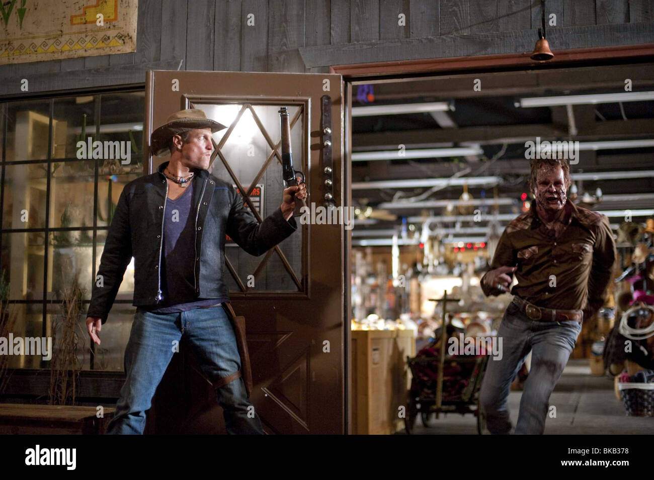 Zombieland Année : 2009 Réalisateur : Ruben Fleischer Woody Harrelson Banque D'Images