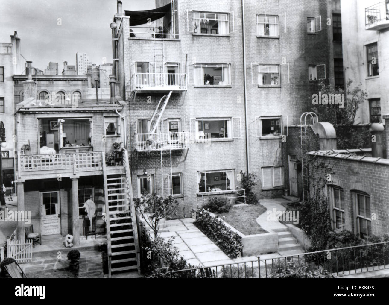 La fenêtre arrière -1954 Banque D'Images La fenêtre arrière -1954 Banque D'Images