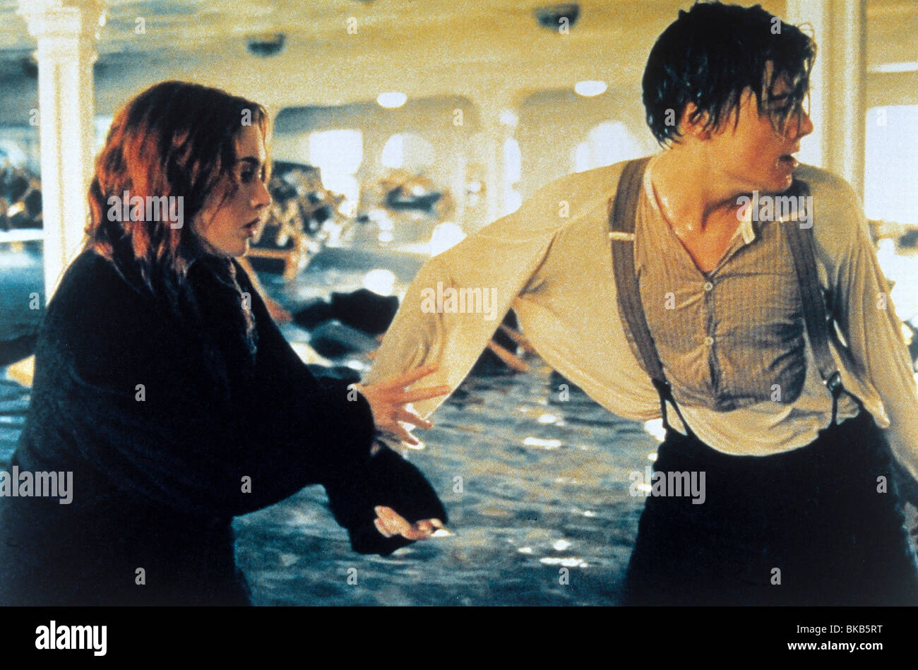 Titanic Année : 1997 Réalisateur : James Cameron, Kate Winslet, Leonardo DiCaprio Banque D'Images