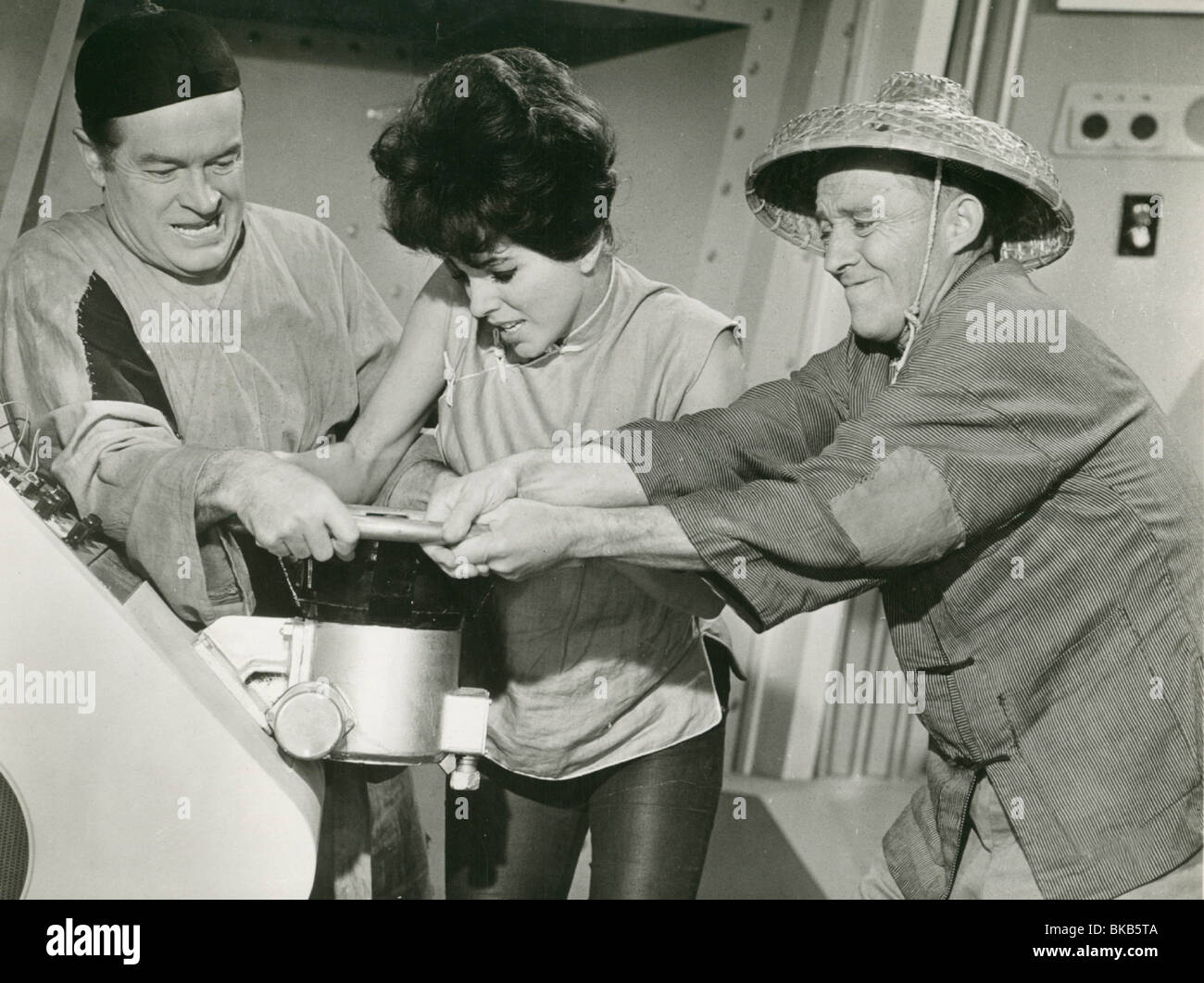 Route vers HONG KONG (1962) BOB HOPE, Joan Collins, Bing Crosby RDTH 004P Banque D'Images