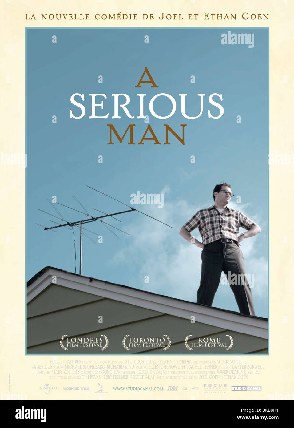 Un homme sérieux Année : 2009 Réalisateur : Ethan Coen, Joel Coen Michael Stuhlbarg affiche de film (fr) Banque D'Images