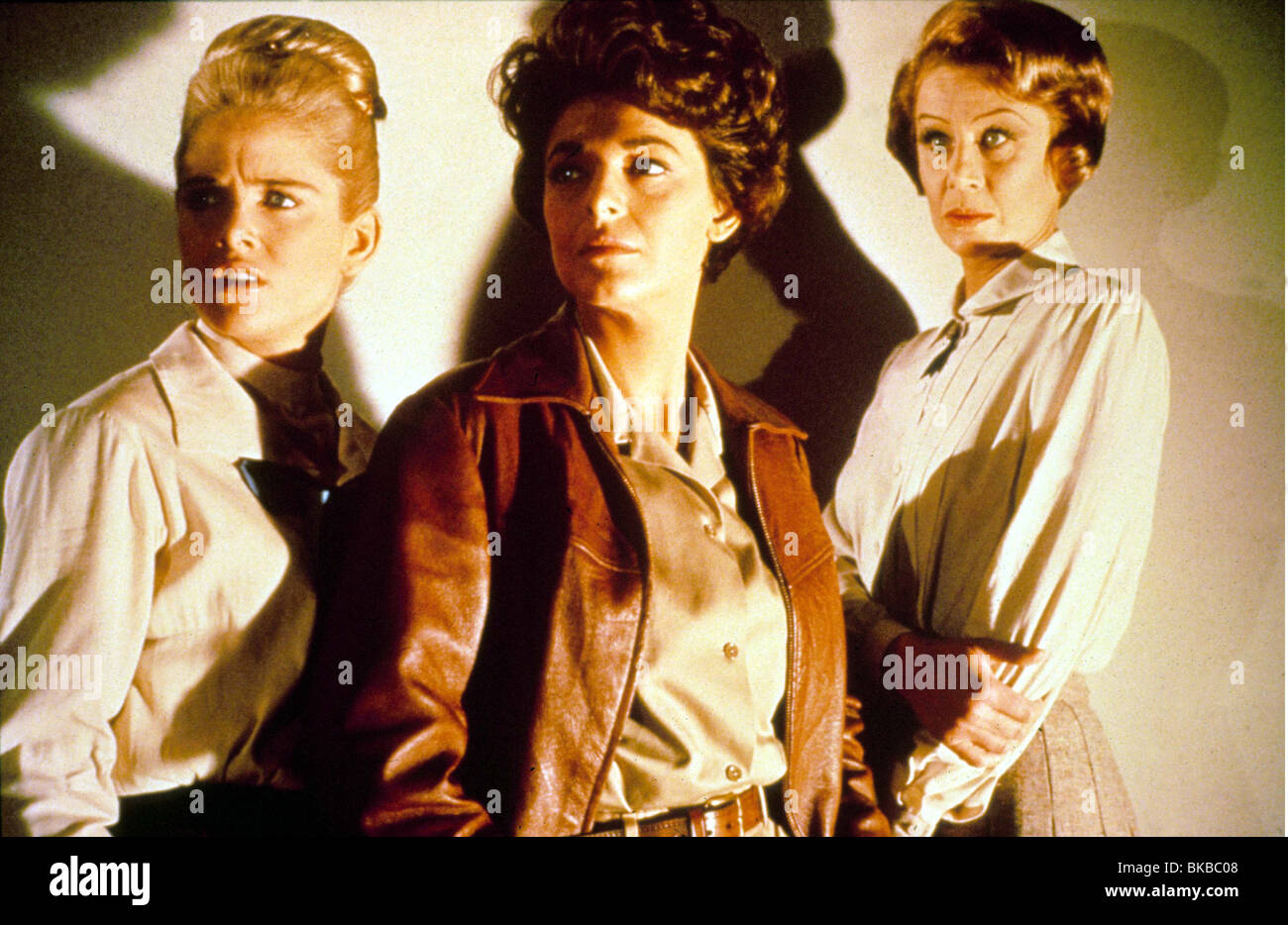 7 FEMMES (1965) SUE LYON, ANNE BANCROFT, MARGARET LEIGHTON SVW 019 Banque D'Images
