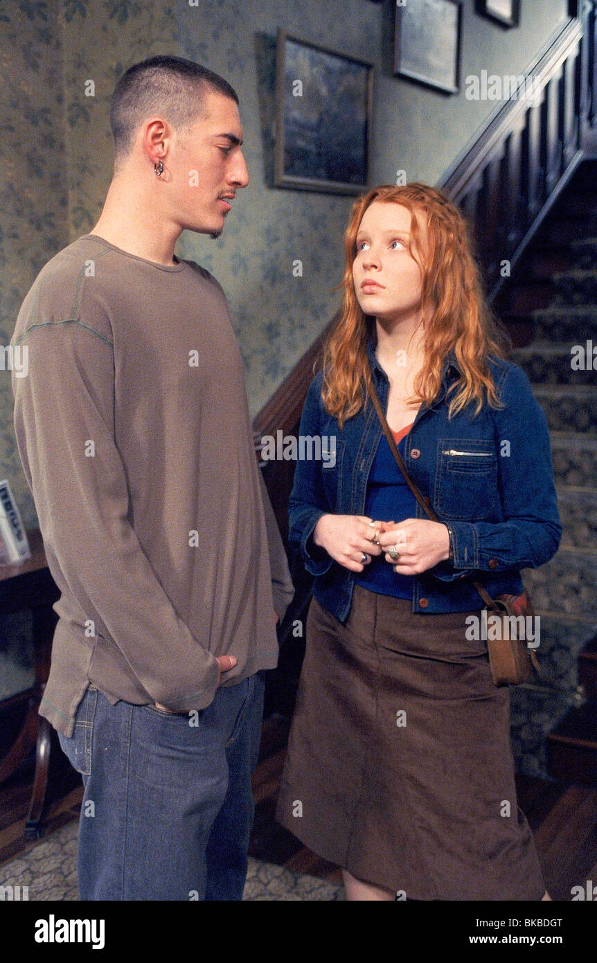 SIX pieds sous terre (TV) ERIC BALFOUR, LAUREN AMBROSE 6FUD 001 17 Banque D'Images