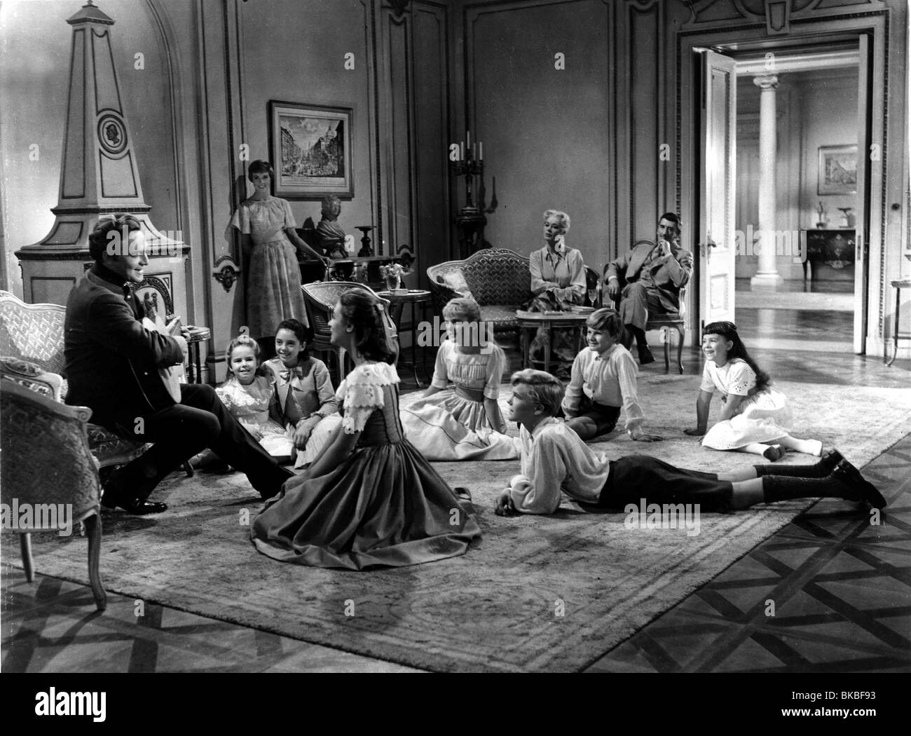 Le SON DE LA MUSIQUE(1965) Christopher PLUMMER, KYM CARATH, ANGELA CARTWRIGHT, Julie Andrews, CHARMIAN CARR, Heather Menzies, Banque D'Images
