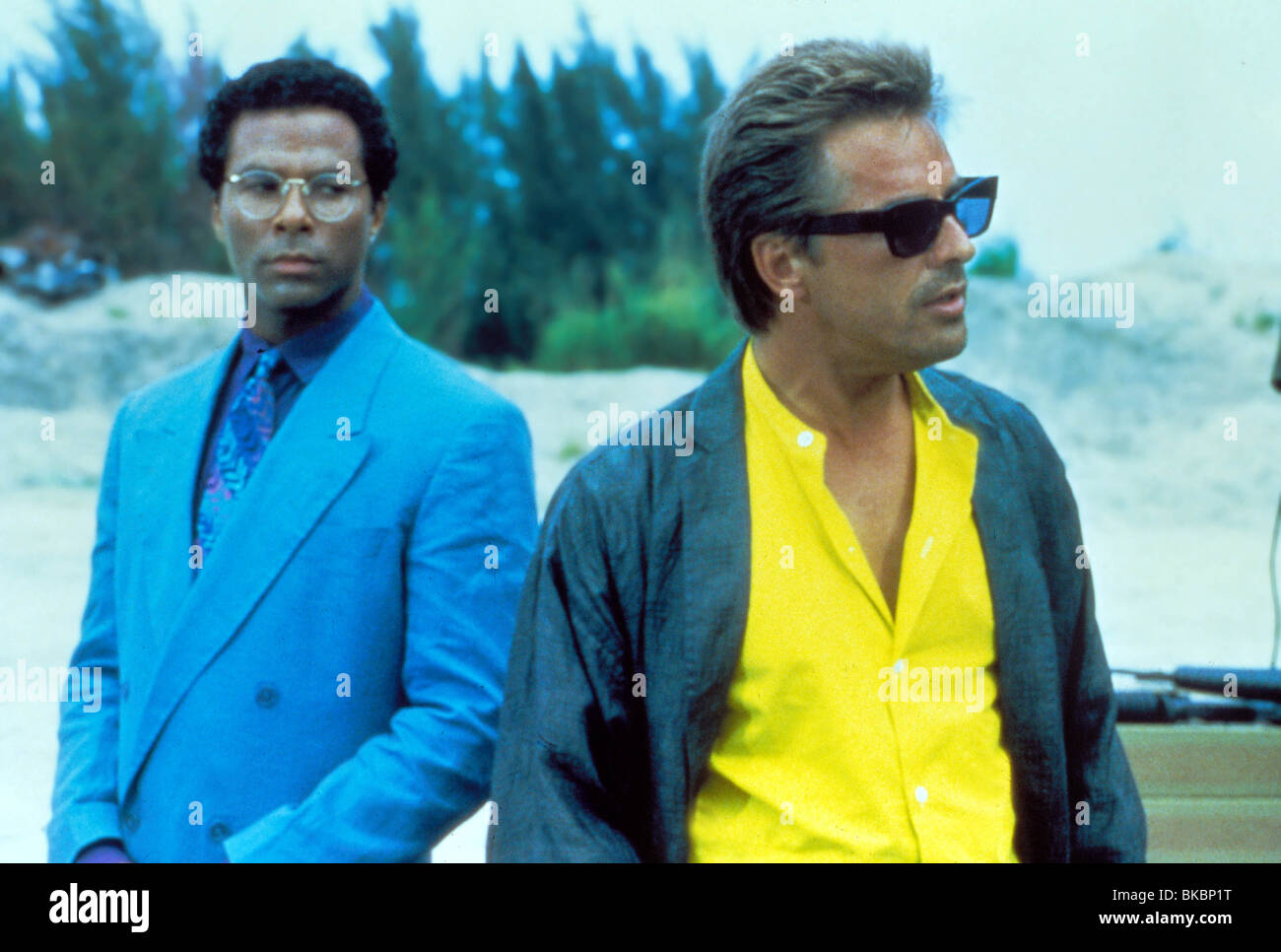 MIAMI VICE (TV - 1984) PHILIP MICHAEL THOMAS, DON JOHNSON MMVC 011 Banque D'Images