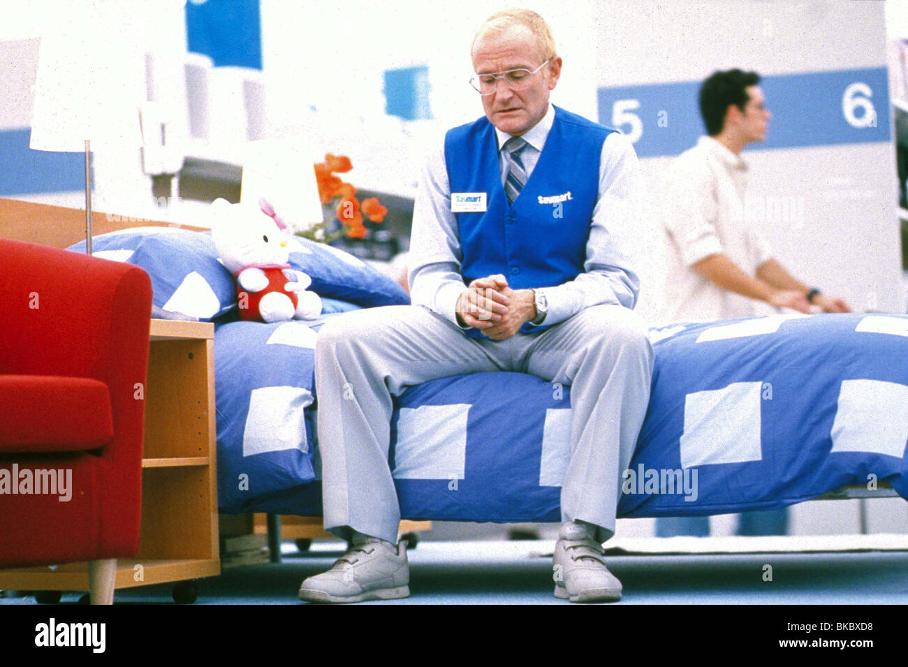 ONE HOUR PHOTO (2001) ROBIN WILLIAMS, OHPH 003 Banque D'Images