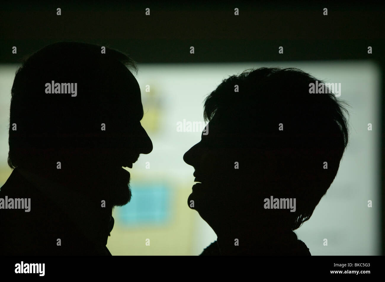 Silhouette visage homme profil Banque de photographies et d’images à ...